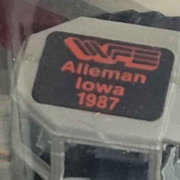 Vtg 1987 Scale Models WFE 1/64 scale White 185 field boss rear Duals silver - Picture 5 of 10